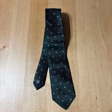 HILTON 다크 그린 도트 무늬 넥타이