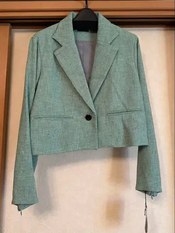 Aga 민트 그린 테일러드 자켓