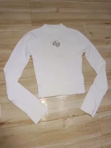 GYDA 로고 타이트핏 니트 화이트 사이즈 F