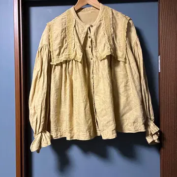 네스트로브 린넨 천연염 스퀘어 칼라 블라우스