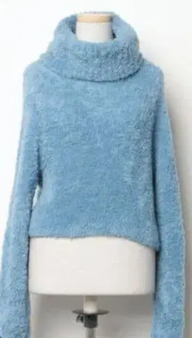 AMERI 터틀넥 니트 스카이블루