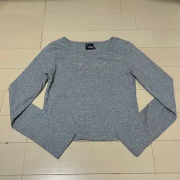 FCMM RHINESTONE 큐빅 롱 슬리브 티