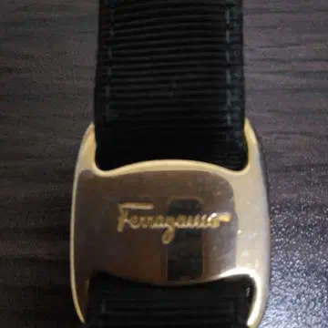 페라가모 블랙 키링