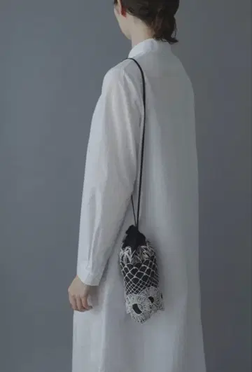 mina perhonen (미나 페르호넨) ananas 복조리 파우치