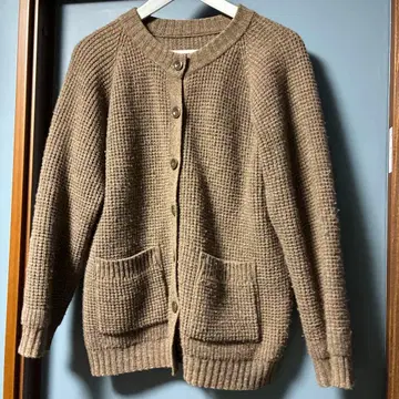 네스트로브 가디건