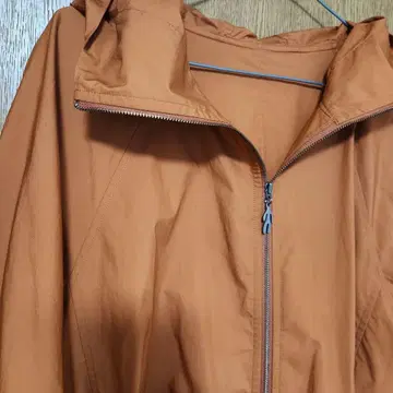 새상품급 요건 레일 후드 부착 오렌지 점퍼