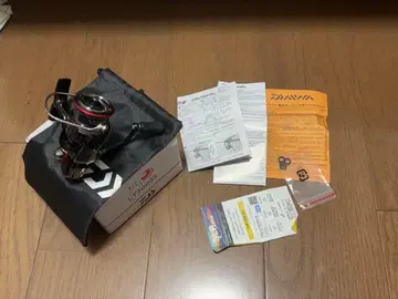 미사용 새상품 다이와 23 월하미인 LT 2000S