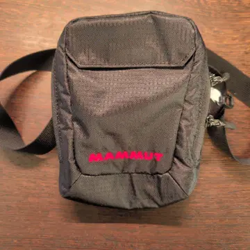 MAMMUT 바디백 블랙