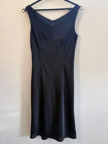 블랙 슬리브리스 원피스