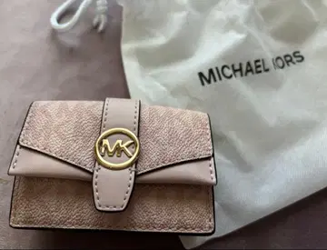 마이클코어스 3단 폴더형 지갑