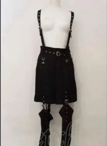 아마벨 레그 커버 숏팬츠 가격 인하 불가