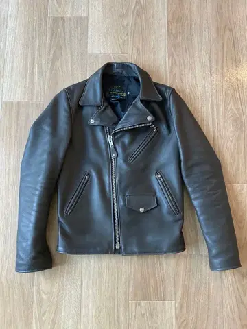 Schott 와 스타 저널 스탠다드 별주 613JSS