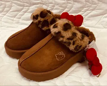 새상품 키티 레오파드 무늬 어그 부츠 브라운 백리본 탈부착 가능 L