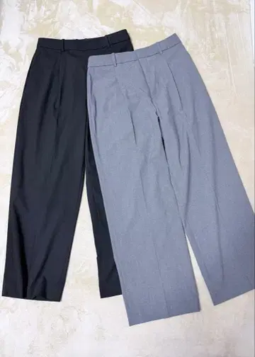 유니클로 턱 와이드 팬츠 블랙과 그레이 2세트