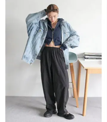 Ungrid 나일론 혼방 볼륨 러프 팬츠 사이즈 S