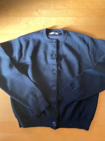 SLOANE 크루 가디건 블랙