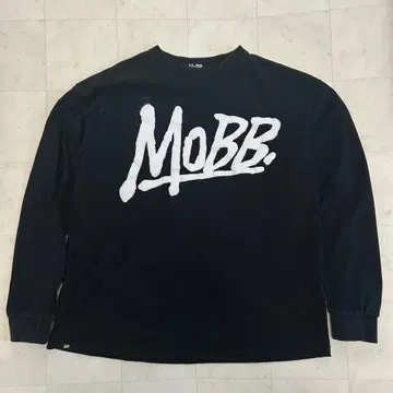 MOBB. 블랙 긴팔 트레이닝복