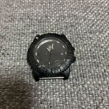 LUMINOX 7050 시리즈 손목시계