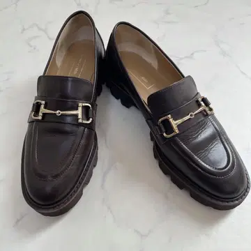 ODETTE E ODILE 천연 가죽 비트 로퍼 23.5cm 브라운