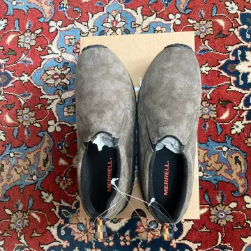 MERRELL 스웨이드 그레이 슬립온