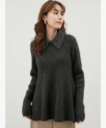 새상품급 미라 오웬 Mila owen 카라 달린 페플럼 니트 풀오버