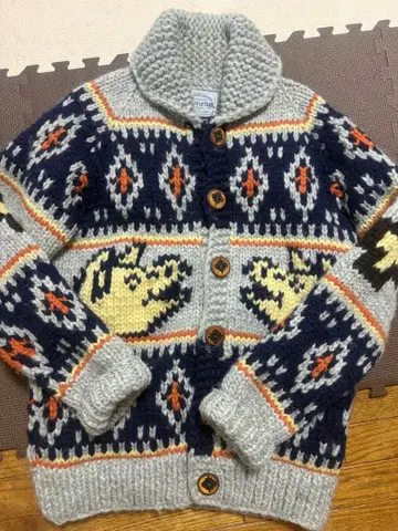 스튜디오 다치산 x KANATA 카우친 스웨터