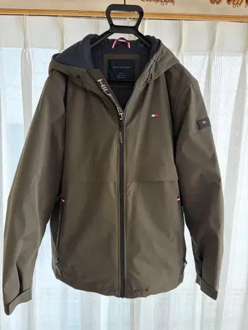 새상품급 TOMMY HILFIGER 나일론 후디 그린 XL