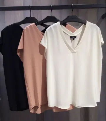 띠어리 블라우스 화이트 V넥 셔츠