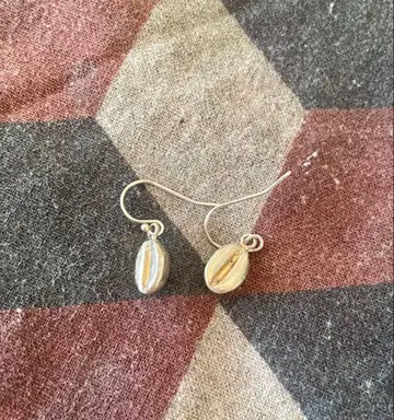 커피콩 실버 귀걸이