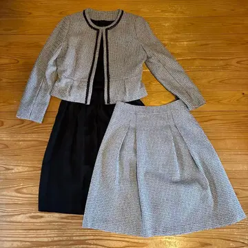 트위드 자켓과 플레어 스커트, 블랙 원피스 3종 세트