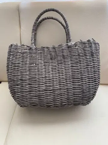 그레이 와이어 편직 바스켓백