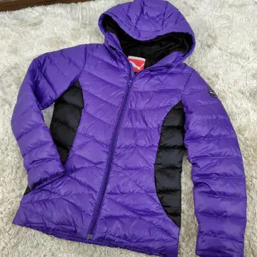 PUMA 다운 자켓 후드 부착 원포인트 로고