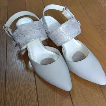 베이지 스틸레토 펌프스 23.5cm