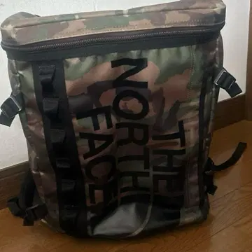 가격 인하 THE NORTH FACE 카모플라쥬 백팩