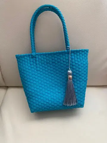 터콰이즈 뜨개질 바스켓백 태슬 포함