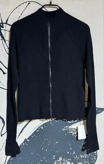 새상품 ETRE 에트레 도쿄 프론트 지퍼 리브 니트 풀오버