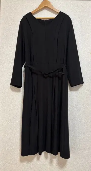 벨메종 블랙 긴팔 A라인 원피스 허리 벨트 포함 L