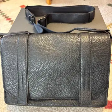 FUJITAKA 덮개 가죽 숄더백 스몰 새상품급