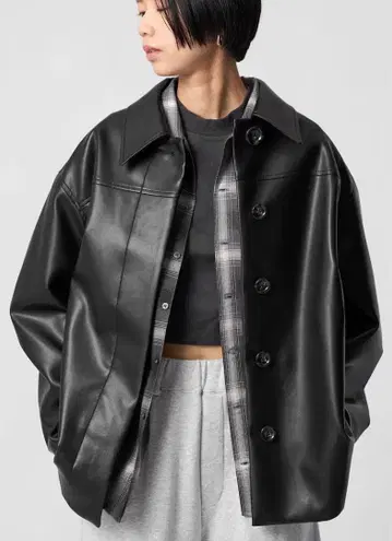 지난달 구매 택 포함 미사용 새상품 CITEN 레더라이크 자켓