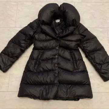 아르마니 블랙 다운