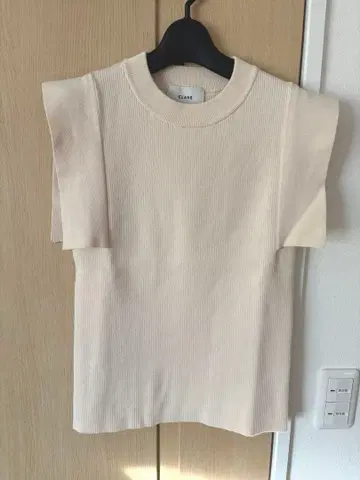 CLANE 스퀘어 슬리브 니트 탑
