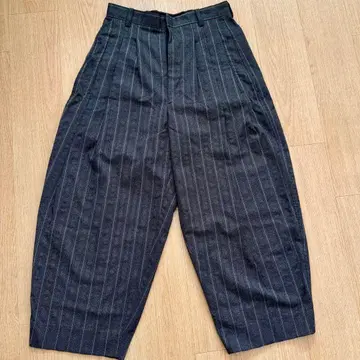 INSCRIRE 아스클레아 스트라이프 슬랙스