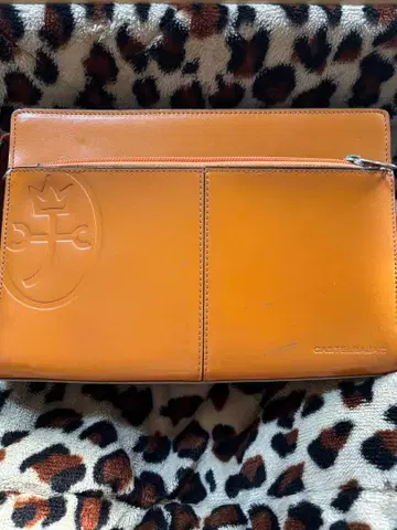 CASTELBAJAC 오렌지 가죽 클러치백