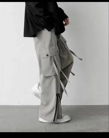 캐스퍼 존 파라슈트 슬랙스