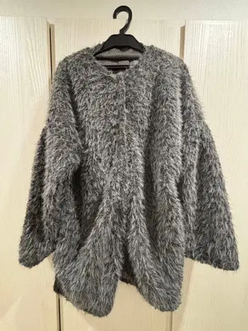 오버 사이즈 샤기 니트 가디건 그레이