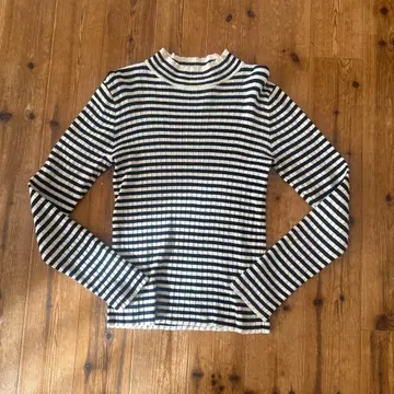 UNITED ARROWS 하이넥 스트라이프 긴팔