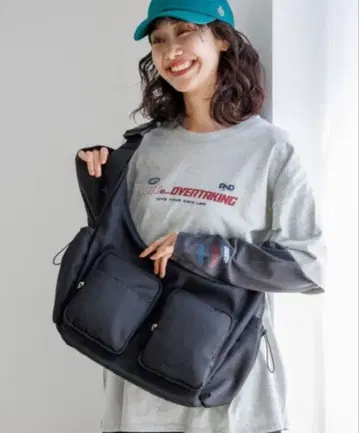 [니코앤드] 나일론 블랙 숄더백