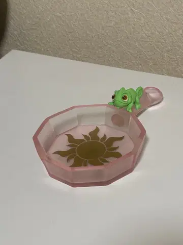 라푼젤 프라이팬 디즈니 스토어 액세서리 트레이