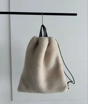 think fur 숄더백 (금기 미사용)