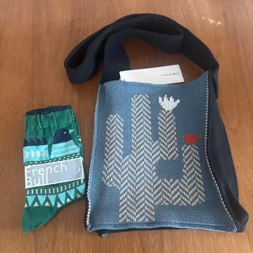 프렌치불 선인장 양말 백